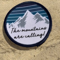 Printed 8cm Mountains are calling badge