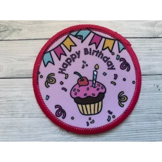 Printed 8cm Birthday cupcake badge, pink background, I can be customised.  
